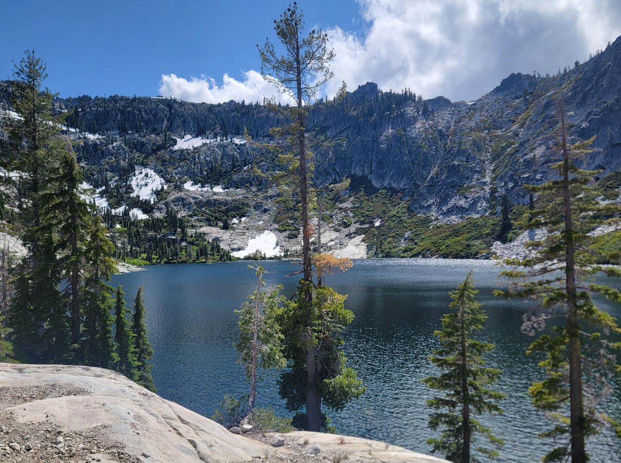 Backpacking in the Trinity Alps